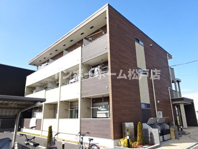 グランドソレイユ　【非対面対応】接客・申込・契約オンライン！LINE×相談可！の外観|落ち着いた雰囲気の外観です