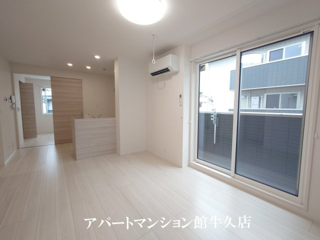 D-Invest栄町の居間・リビング