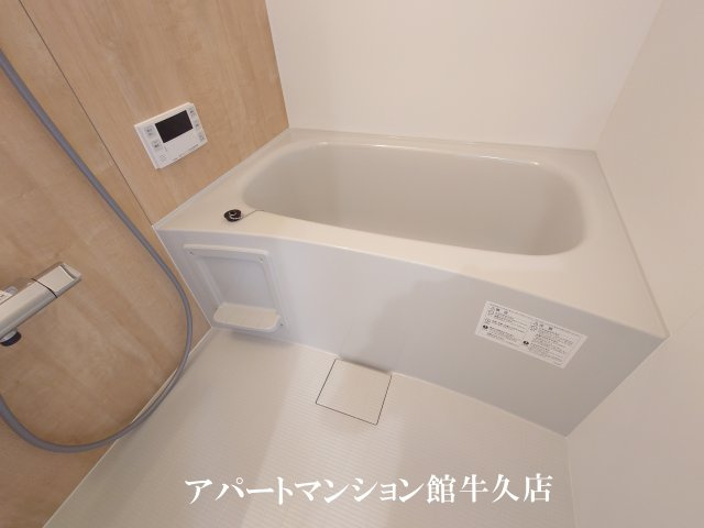 D-Invest栄町の浴室