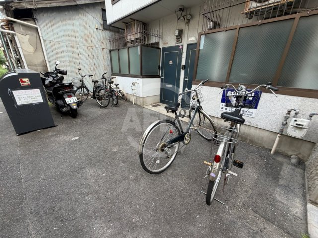 グルンテープの駐車場