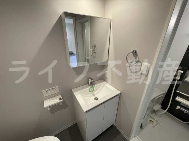 プラムハウス｜VR内覧可能です♪の独立洗面台|独立洗面台あり、毎朝おしゃれに忙しい女性の方におすすめです
