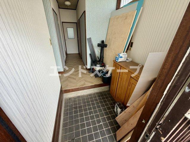 吉岡町大久保戸建ての玄関|高崎、前橋のお部屋探しはエンドスケープまで！お客様の理想お聞かせ下さい♪