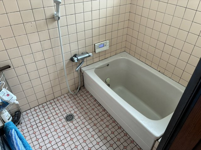 米子市尾高 中古住宅の浴室
