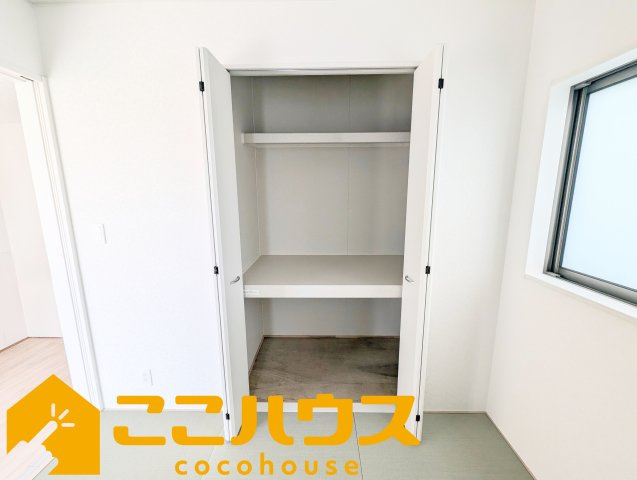 南城市知念安座真第2　新築戸建て　全2棟　1号棟の収納|多用途に使える便利な押入れ付き♪