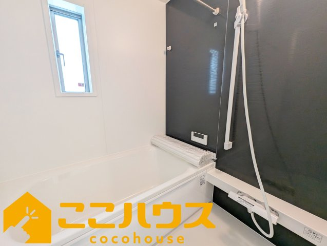 南城市知念安座真第2　新築戸建て　全2棟　1号棟の浴室|お子様とゆっくりくつろげるユニットバス
