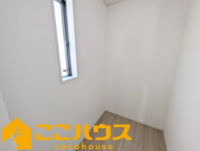 南城市知念安座真第2　新築戸建て　全2棟　1号棟の収納|多用途に使えるウォークインクローゼット♪