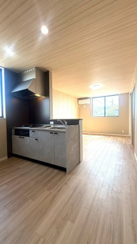福山市松永町４丁目のアパートの居間・リビング