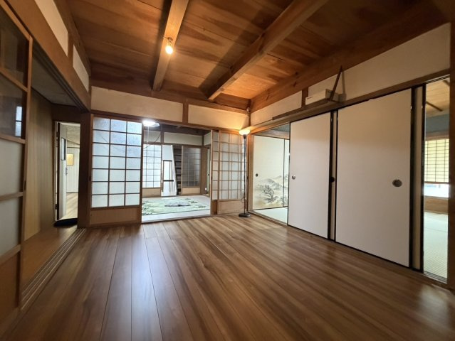 ペディハウス加西市玉野町の居間・リビング