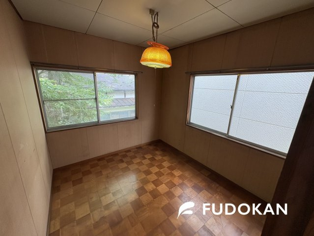 山形市鉄砲町【中古住宅】の洋室|2階北側洋室