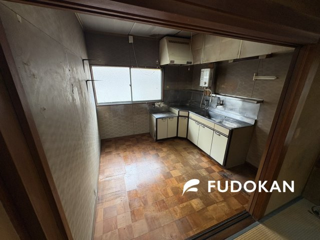 山形市鉄砲町【中古住宅】のキッチン|１階キッチン