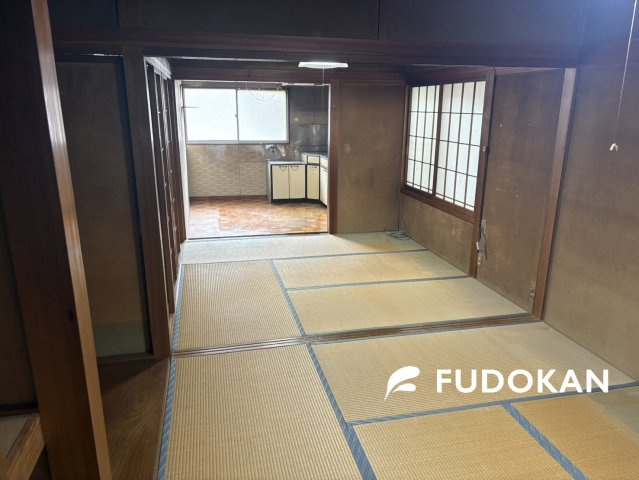 山形市鉄砲町【中古住宅】の和室|１階和室