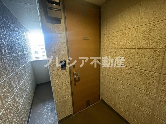 LOOP　RESIDENCEの玄関