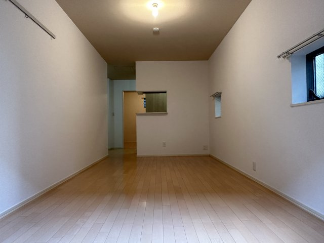 Ｐａｒｃ　Ｈｉｌｌ哲学堂の居間・リビング|同建物別室参考写真