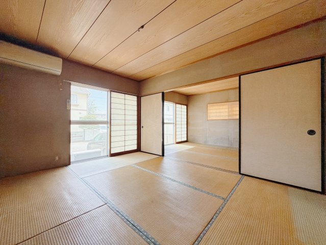 【中古戸建】邑楽郡千代田町福島の和室|■和室｜旅館のような趣を感じられる、くつろぎの住空間です。落ち着いた和の雰囲気が、日々の暮らしに癒しをもたらします♪
