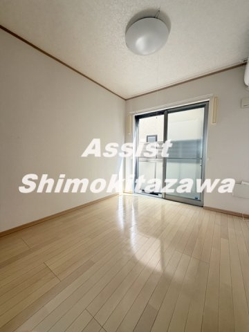 ベルーガ下北沢の居間・リビング