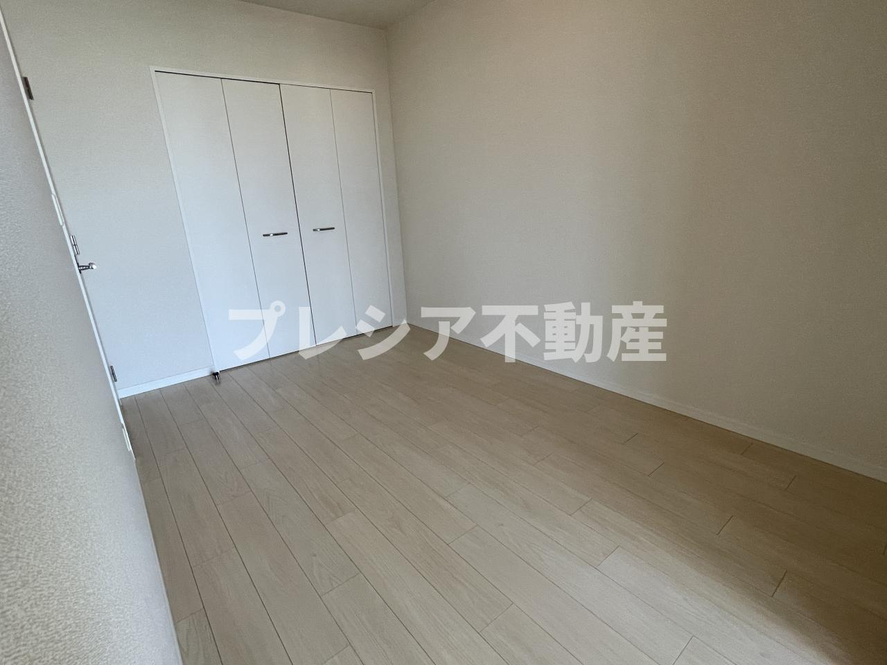 甲子園三番町ハイツの洋室