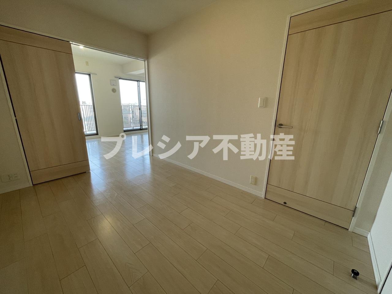 甲子園三番町ハイツの洋室