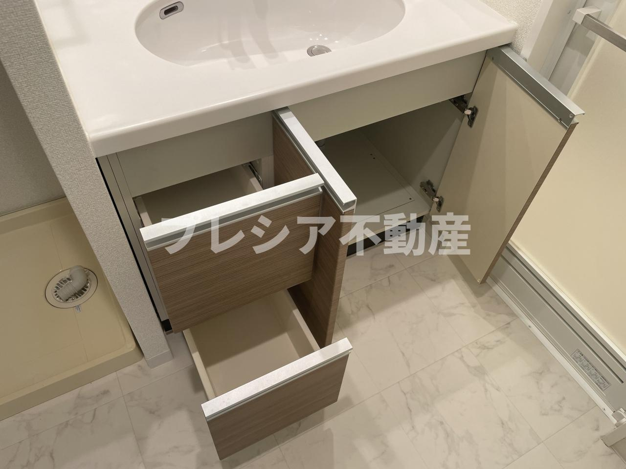 甲子園三番町ハイツの収納