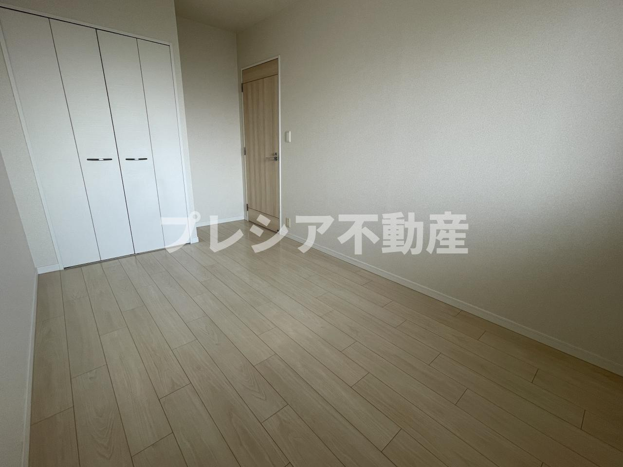 甲子園三番町ハイツの洋室