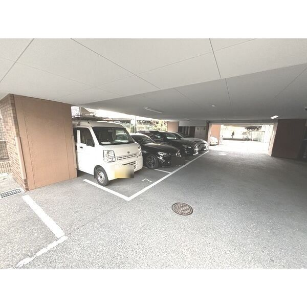 ふじハイツの駐車場