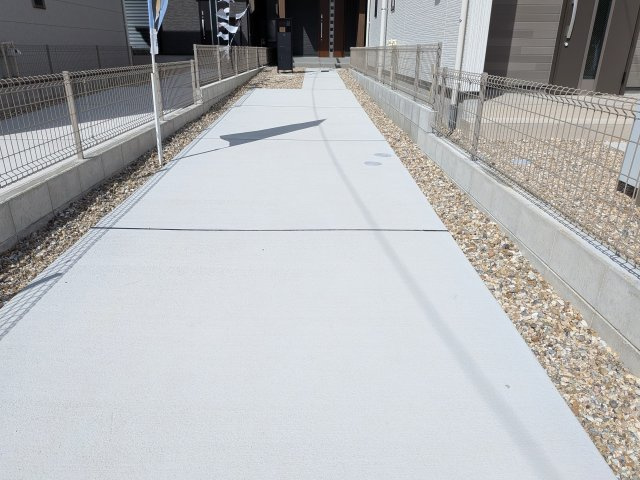 リナージュ半田市瑞穂町7丁目第1期　3号棟の駐車場|駐車スペース2台～3台可能