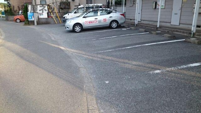 グリーンハイムの駐車場