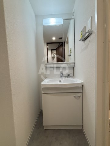 スワンズシティ大阪クレアストの洗面所|スワンズシティ大阪クレアスト　独立洗面台