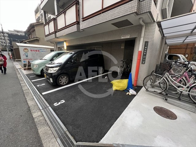 K’s court真法院　五条小学校区の駐車場|K’s court真法院　駐車場