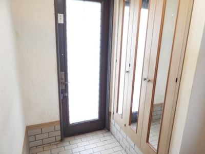 【玄関】 | 洲本市小路谷1282-53中古住宅