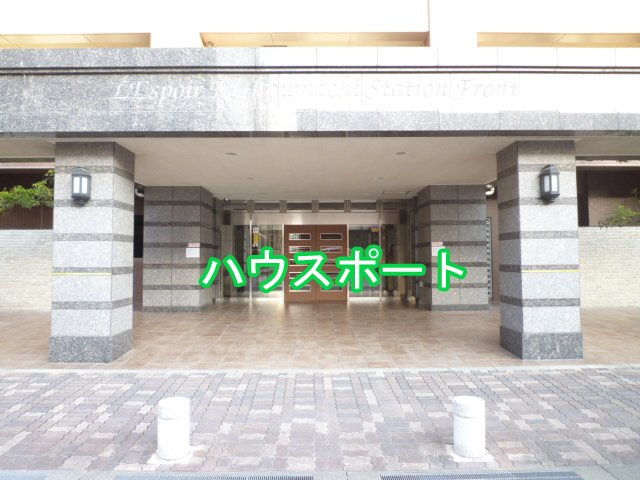 【エントランス】 | レスポワール向日町ステーションフロント