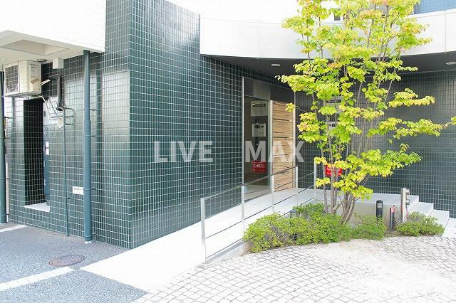 【エントランス】パークフラッツ緑地公園