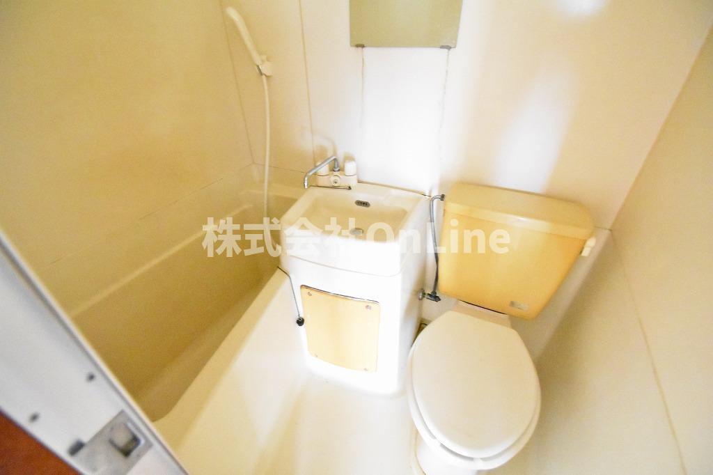 東大阪市中野２丁目の賃貸マンションの浴室