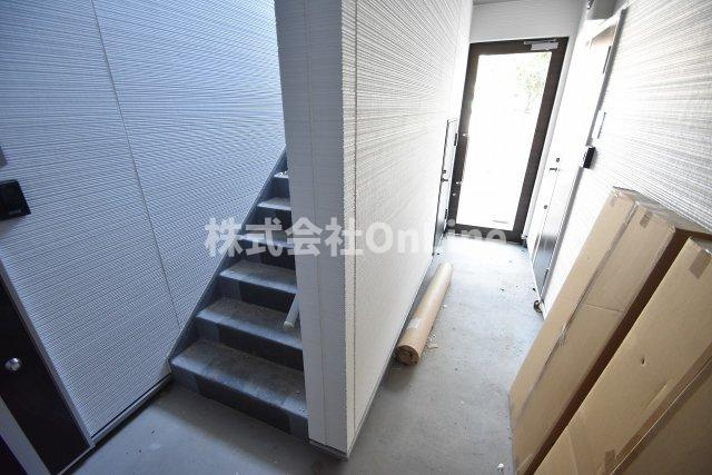 東大阪市小若江１丁目のアパートのロビー