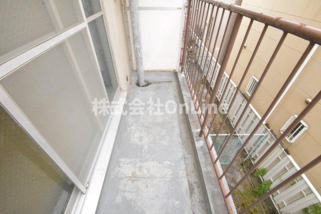 東大阪市池島町３丁目の賃貸マンションのバルコニー