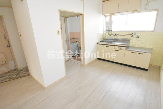 東大阪市池島町３丁目の賃貸マンションの居間・リビング