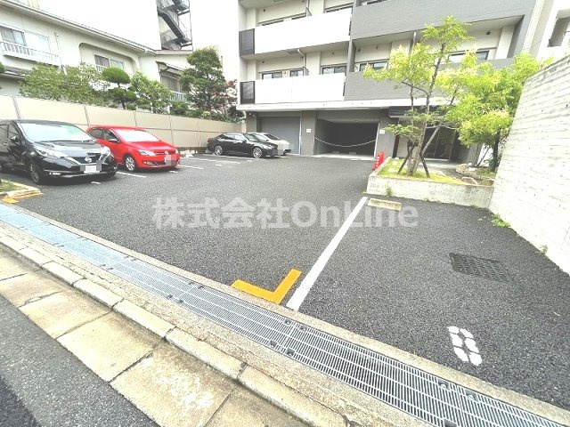 【駐車場】