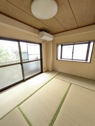 コーポレーションUの和室