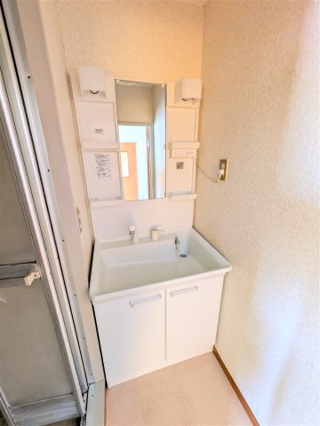 コーポレーションUの独立洗面台