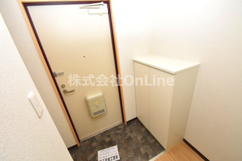 東大阪市足代北２丁目の賃貸マンションの玄関