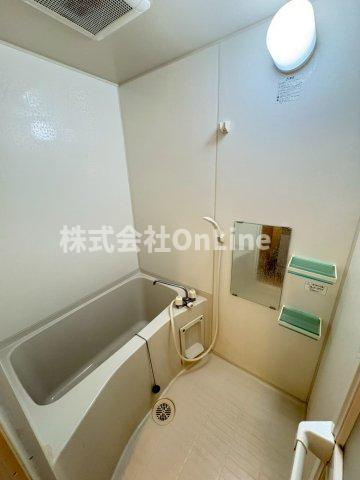 東大阪市足代北２丁目の賃貸マンションの浴室