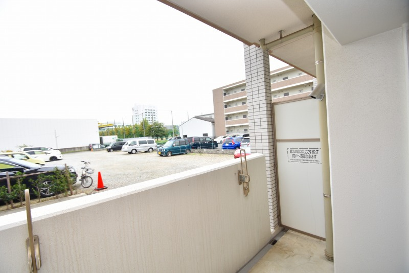 東大阪市若江西新町４丁目の賃貸マンションのバルコニー