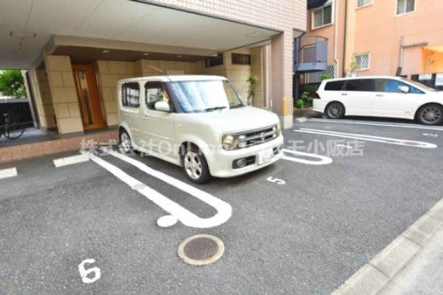 【駐車場】