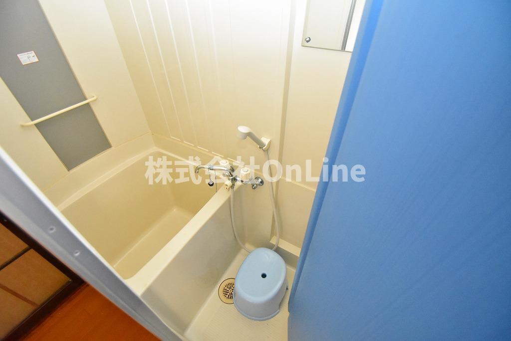 東大阪市稲田本町１丁目のアパートの浴室