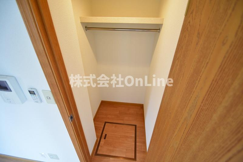 東大阪市東鴻池町１丁目のアパートの収納