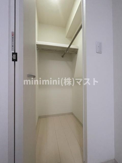 大阪市中央区東平１丁目の賃貸マンションの収納