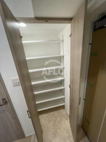 スプランディッド中之島WESTの収納|スプランディッド中之島WEST　下駄箱