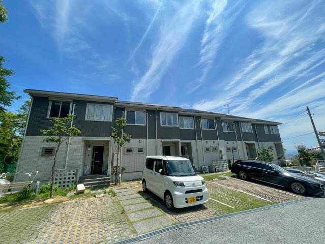 六麓荘ヒルズF棟