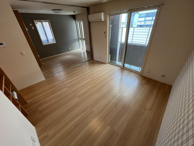 EVISTAGE甲子園の居間・リビング
