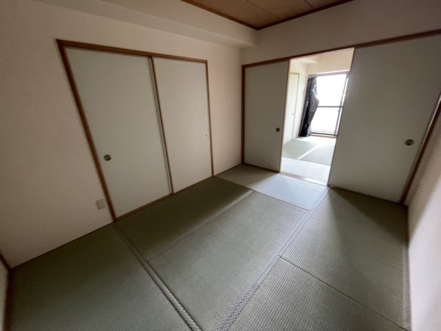 クリスタルの和室
