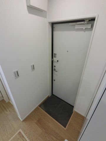Nグランツ押切の玄関